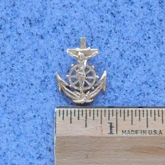 14K gold nautical pendant with 24" 14K gold serpentine chain - Picture 6 of 8